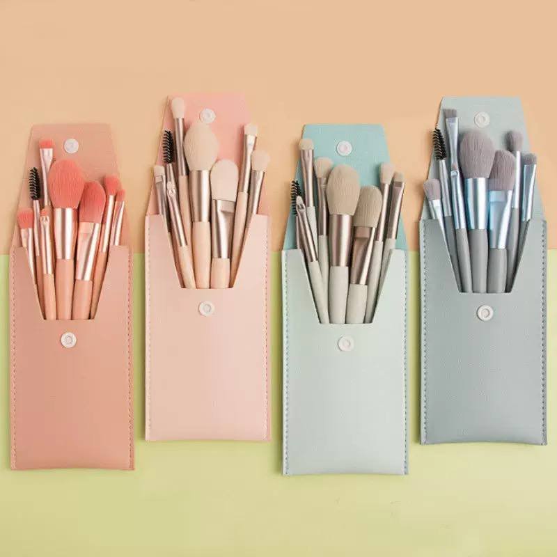 8 PIECES MAKEUP BRUSH